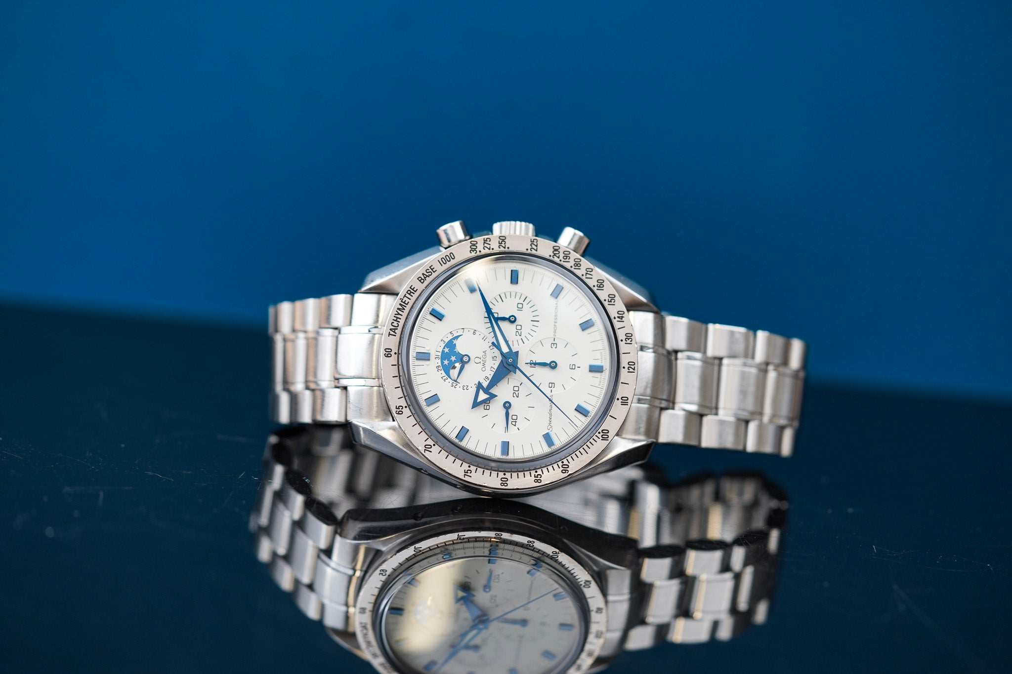 Omega Speedmaster Broad Arrow White Dial 'Moonphase' 3575.20