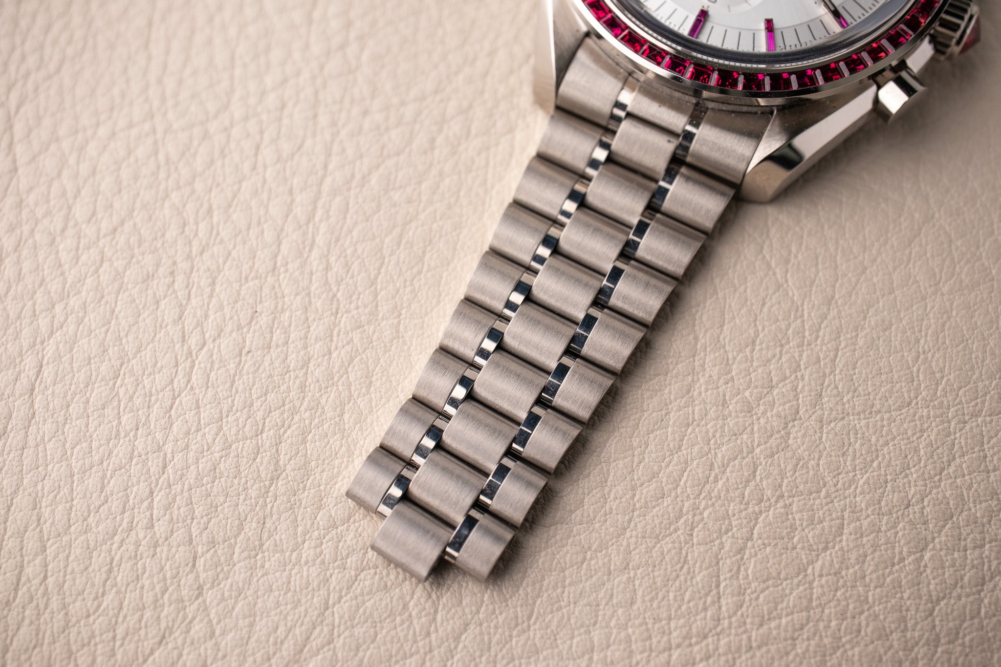 Omega Speedmaster Ruby Omega Speedmaster Canopus Gold - Ruby Bezel/Indicies 310.55.42.50.52.0 ...