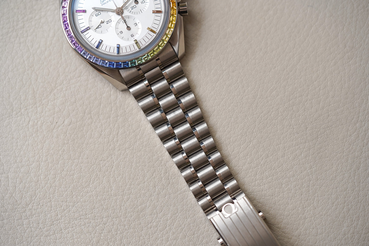 Omega Speedmaster Canopus Gold Rainbow 310.55.42.50.52.002