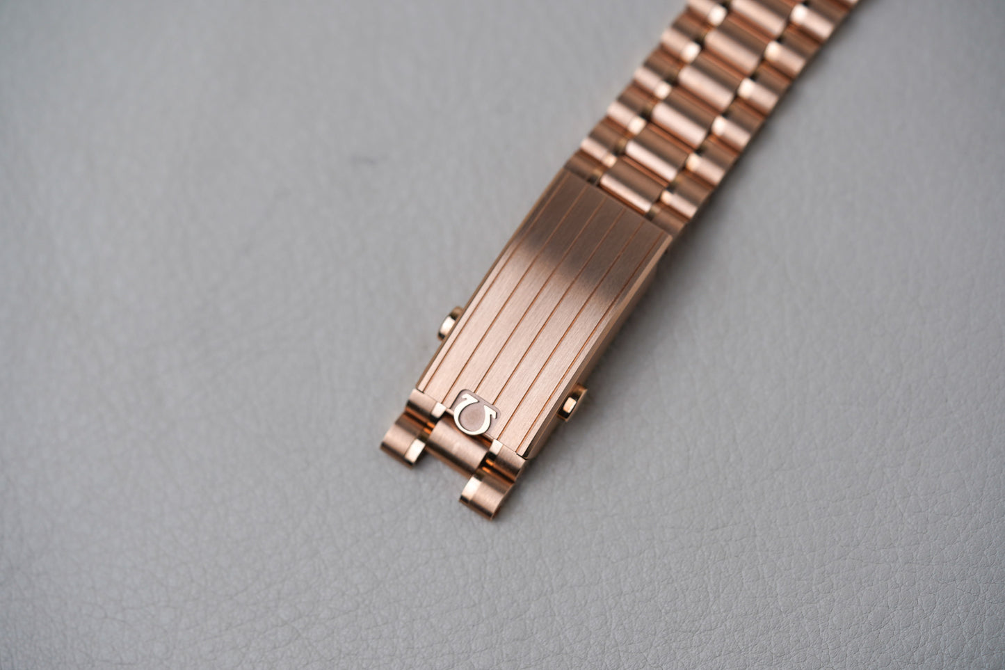 Omega Speedmaster Chrono Chime 18K Sedna Gold 522.50.45.52.03.001