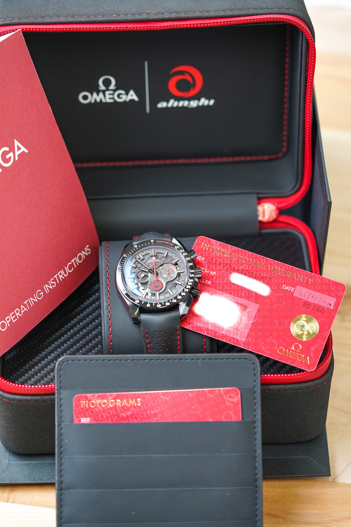 Omega Speedmaster Dark Side Of The Moon 'Team Alinghi' 311.92.44.30.01.002