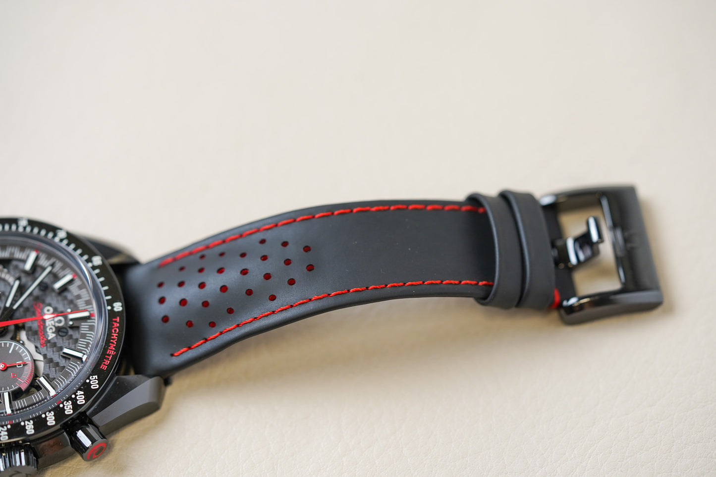 Omega Speedmaster Dark Side Of The Moon 'Team Alinghi' 311.92.44.30.01.002