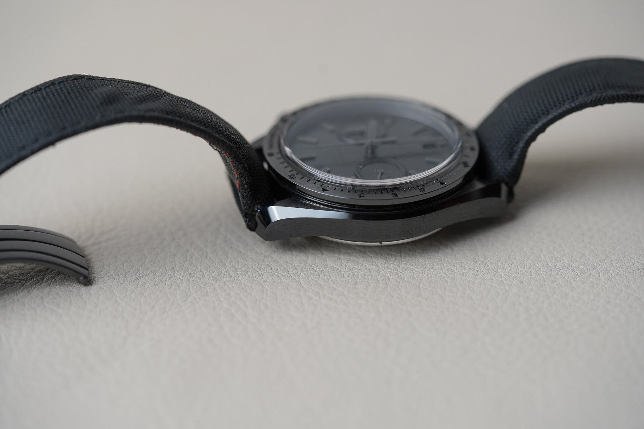 Omega Speedmaster Dark Side of The Moon 'Black Black' 311.92.44.51