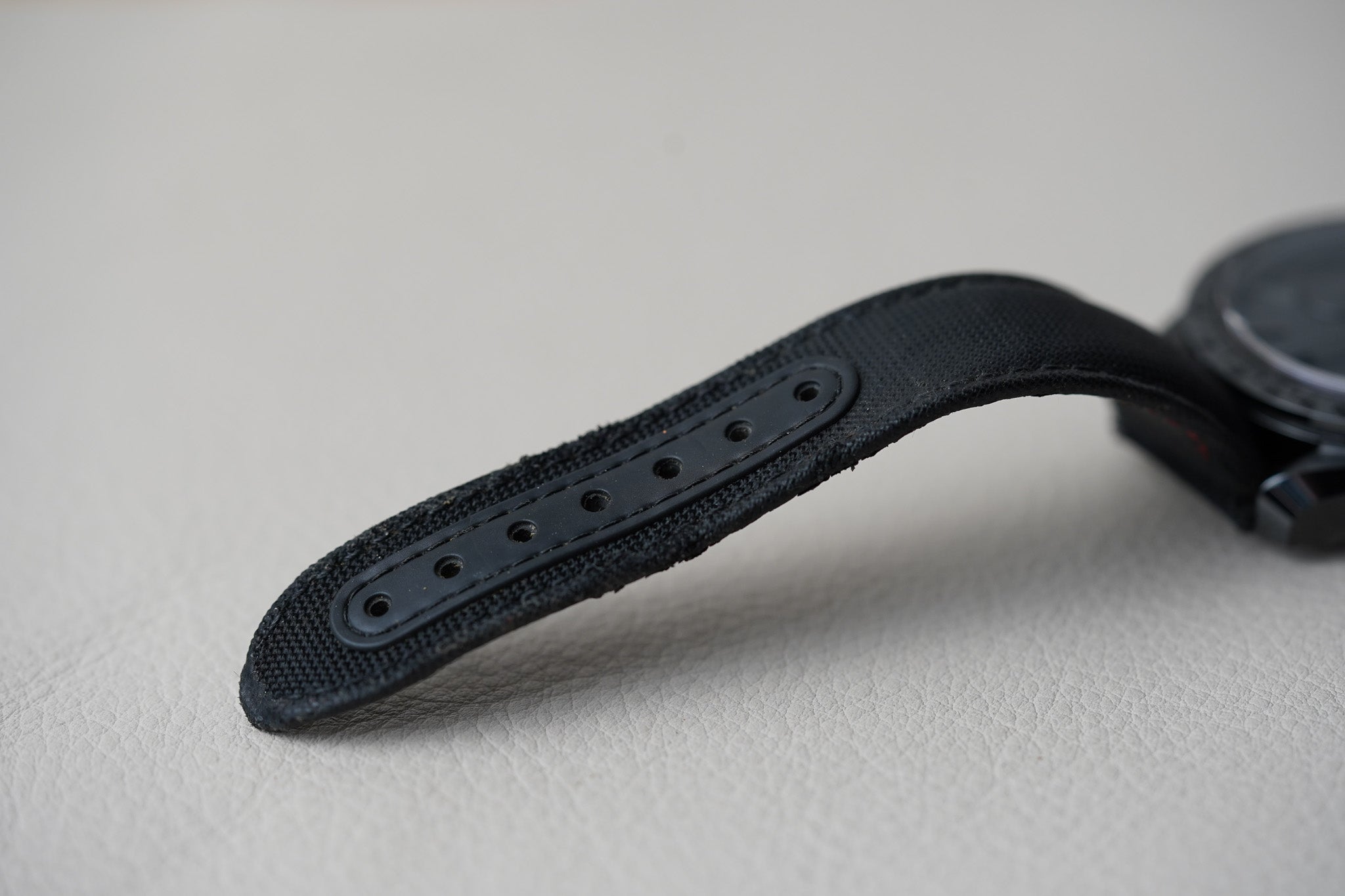 Omega Speedmaster Dark Side of The Moon 'Black Black' 311.92.44.51.01.005