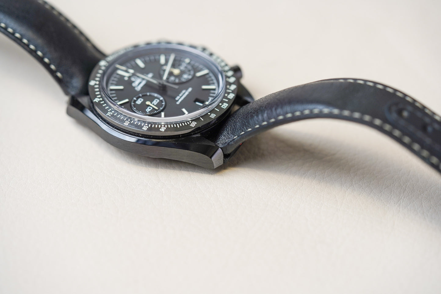Omega Speedmaster Dark Side of The Moon 'Pitch Black' 311.92.44.51.01.004