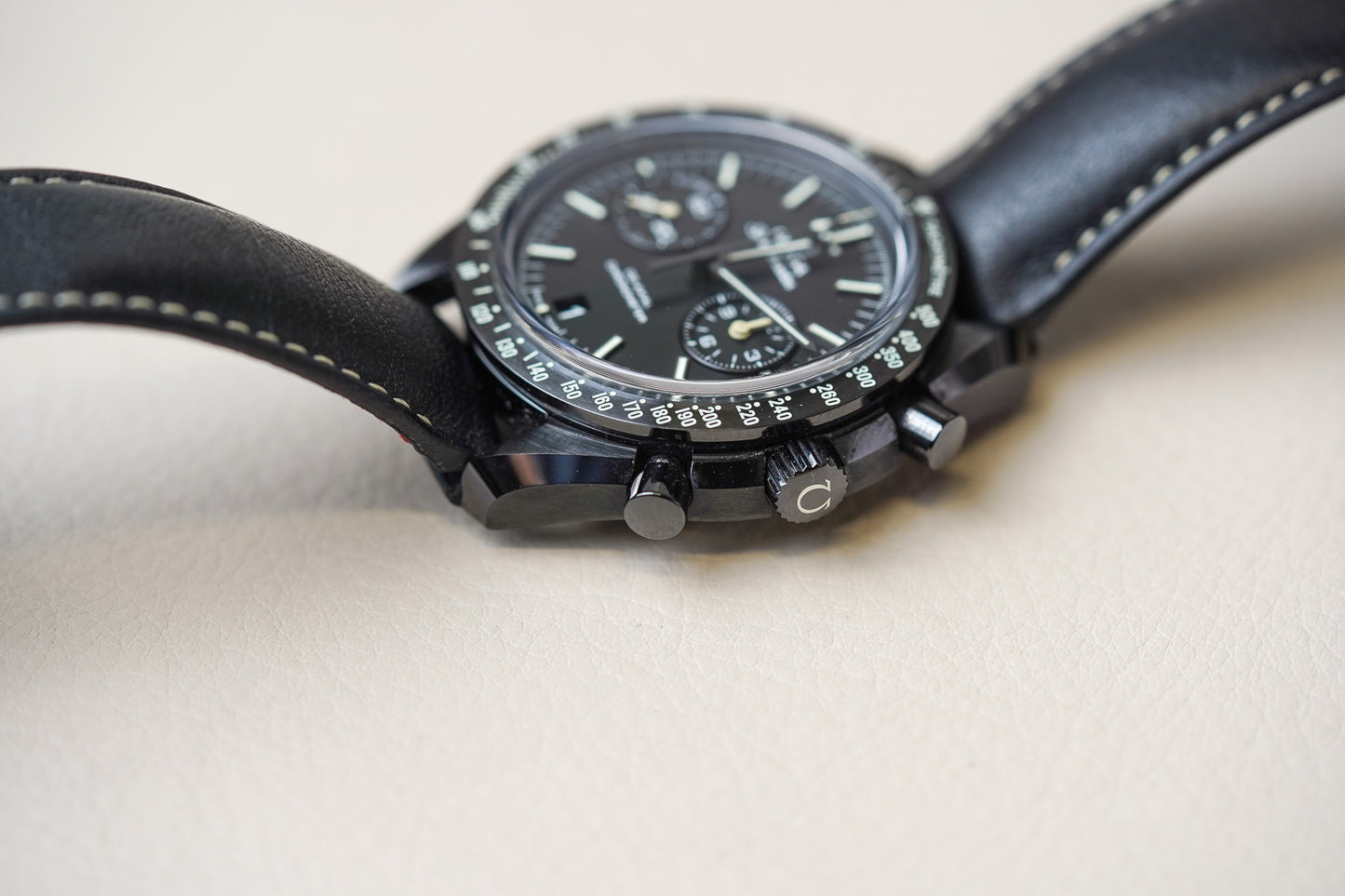 Omega Speedmaster Dark Side of The Moon 'Pitch Black' 311.92.44.51.01.004