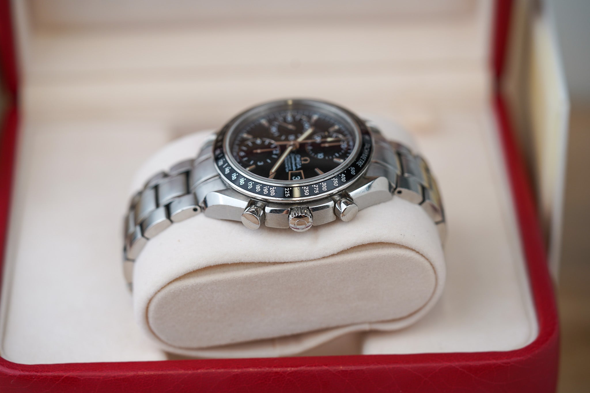Omega Speedmaster Date 40mm 3210.50 Black Dial