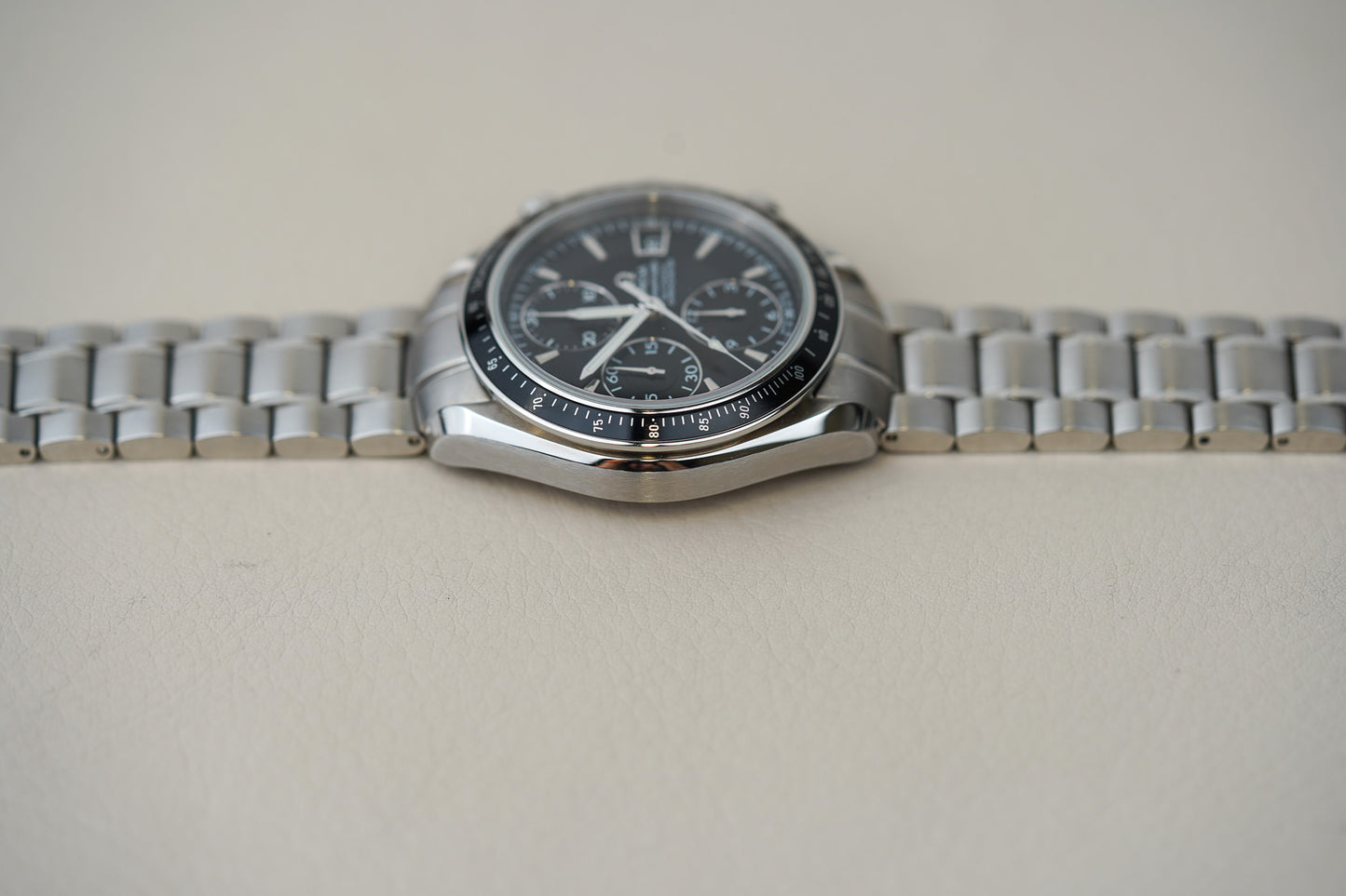 Omega Speedmaster Date 40mm 3210.50