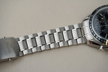 Omega Speedmaster Date 40mm 3210.50