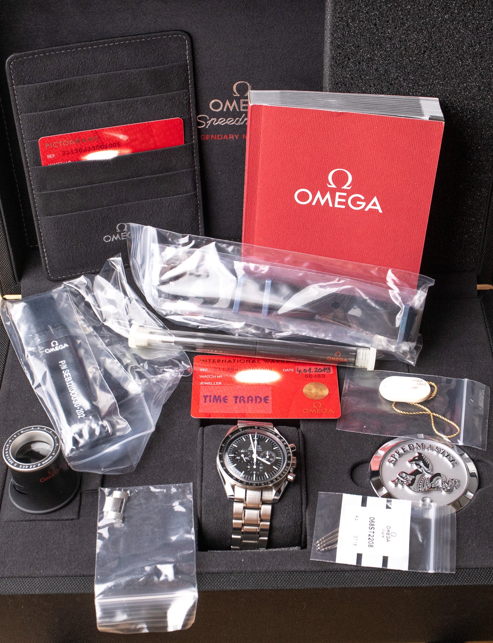 Omega Speedmaster Hesalite 311.30.42.30.01.005
