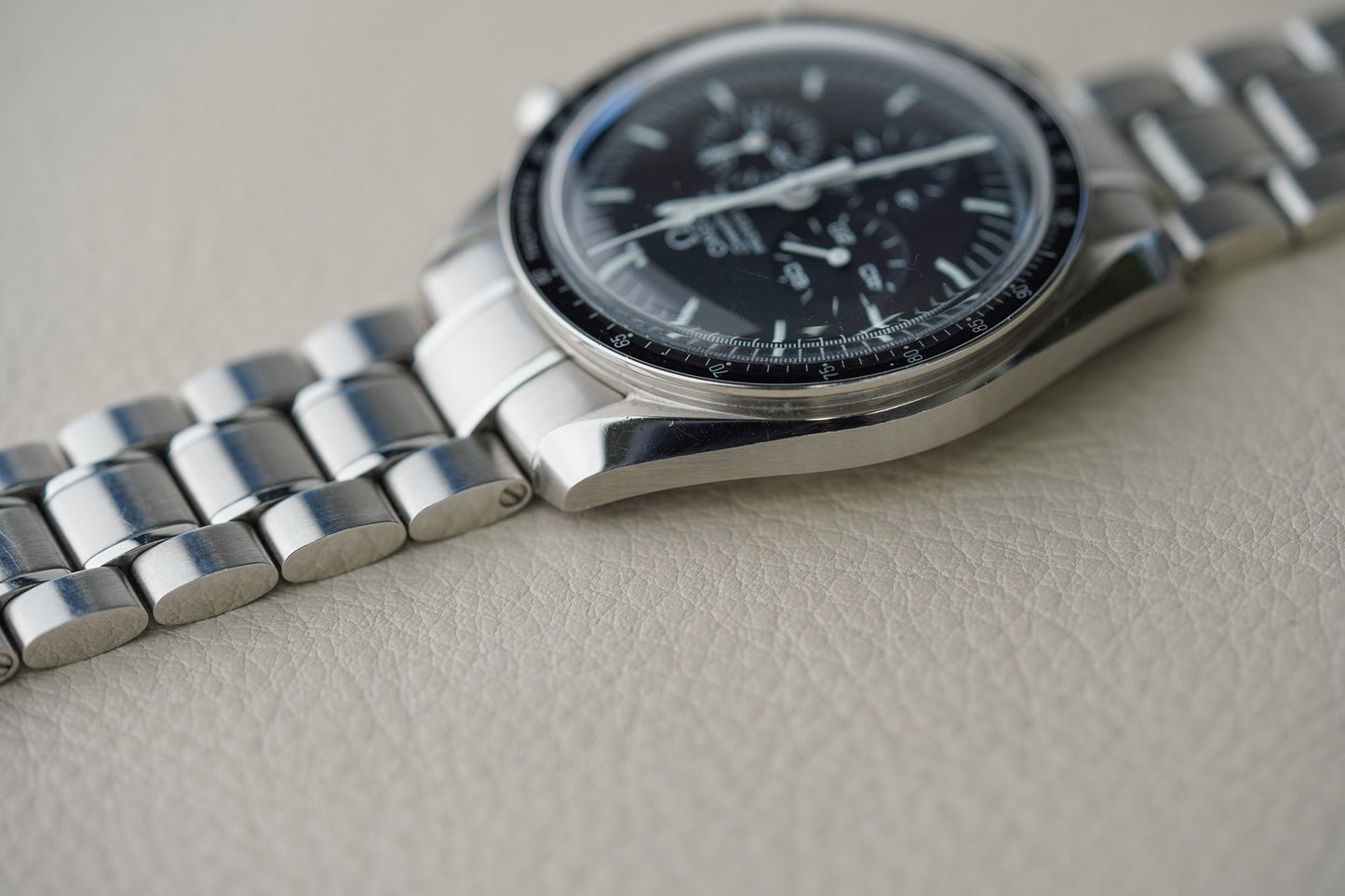 Omega Speedmaster Hesalite Moonwatch 311.30.42.30.01.005