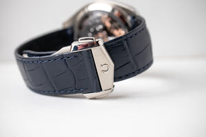 Omega Speedmaster Moonphase 304.93.44.52.99.004 Platinum Blue