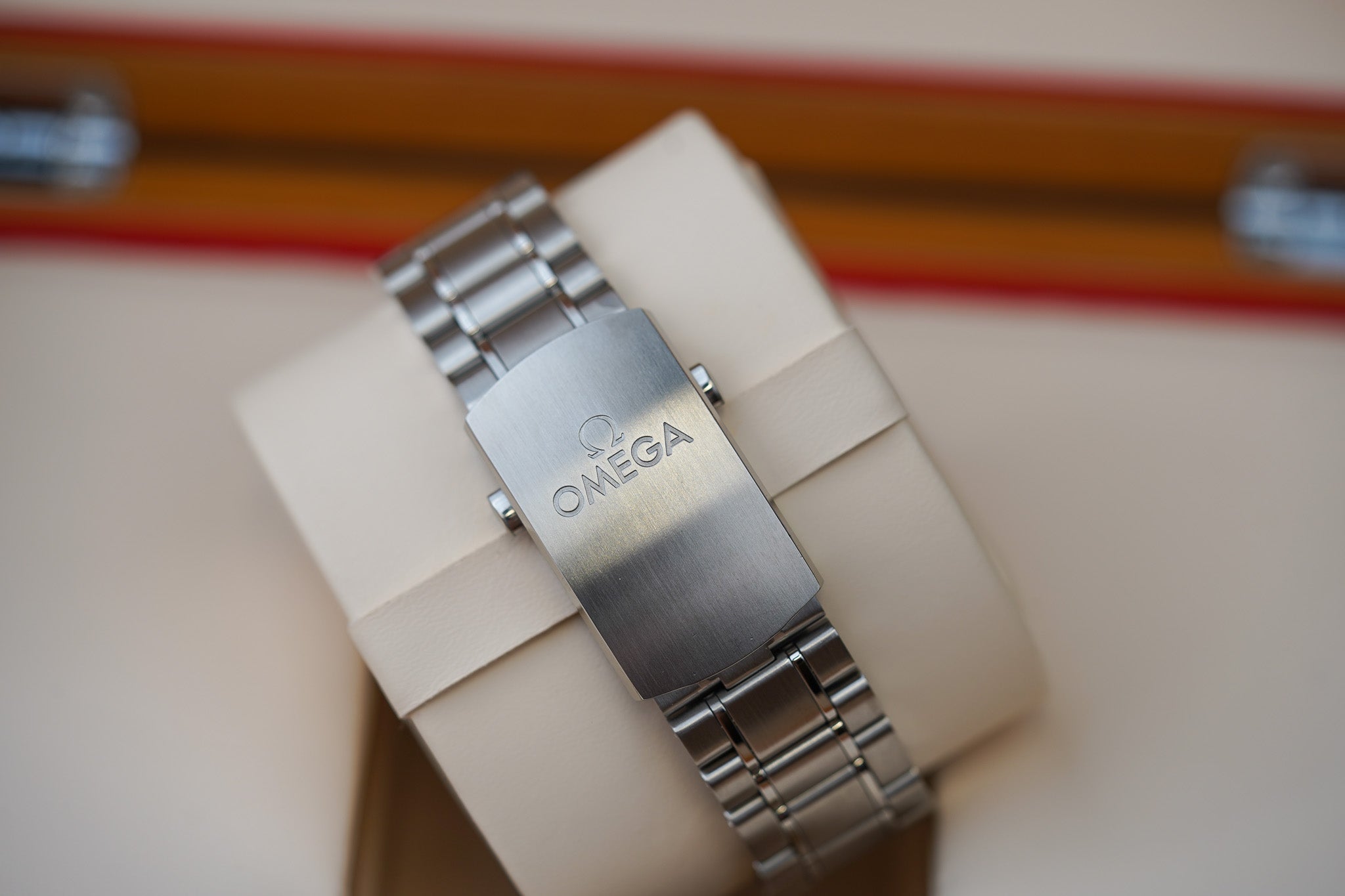 Omega Speedmaster Moonphase 44mm 304.30.44.52.01.001