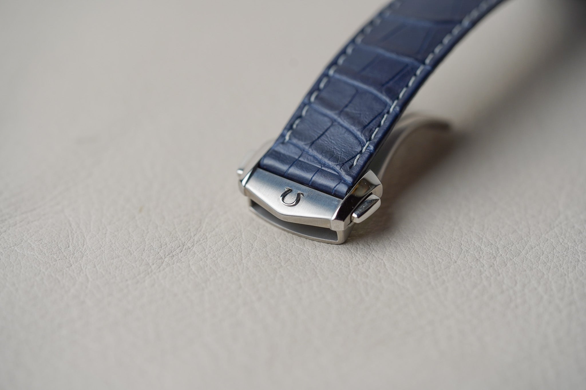 Omega Speedmaster Moonphase Blue Ceramic Aventurine 304.93.44.52.03.002