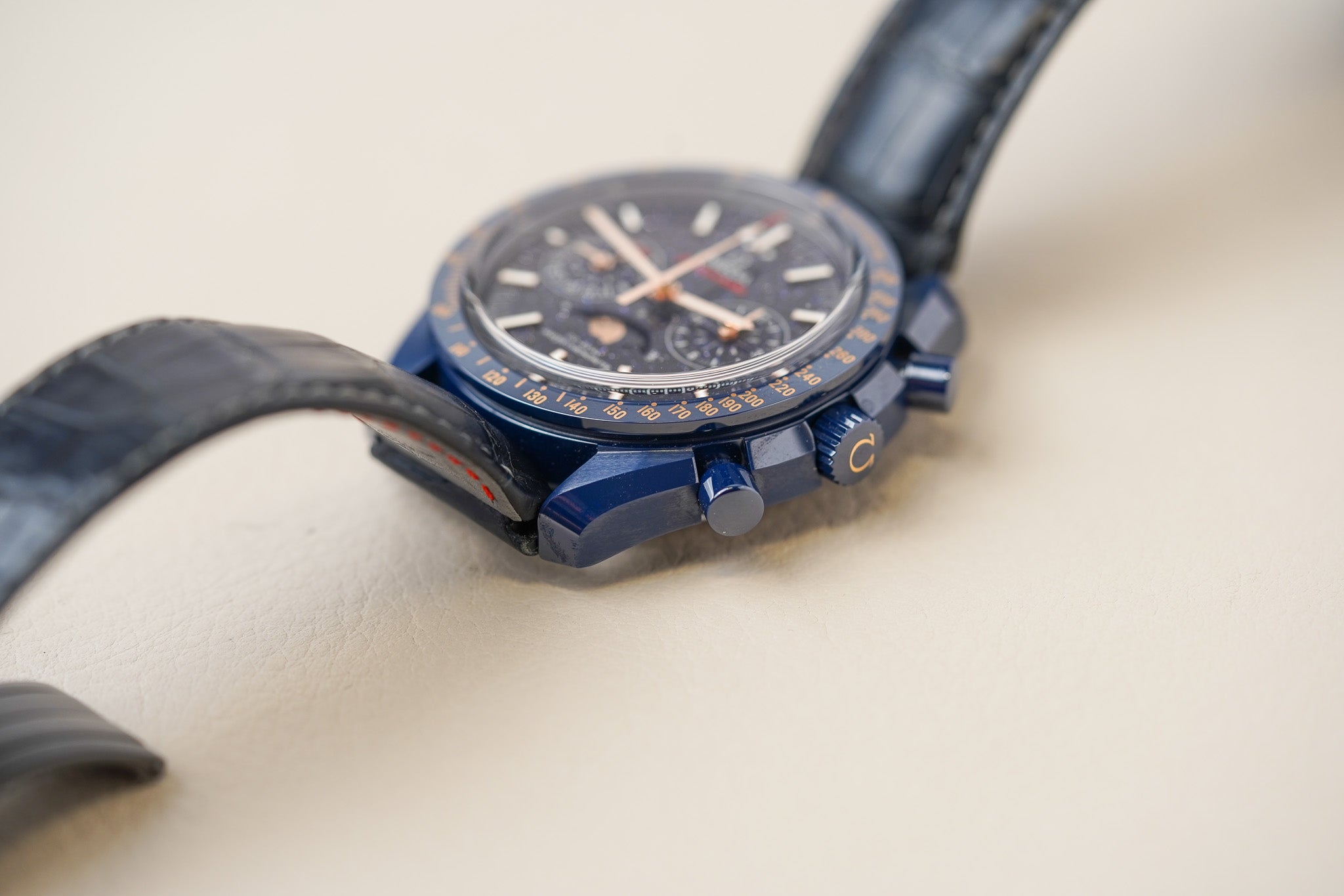 Omega Speedmaster Moonphase 