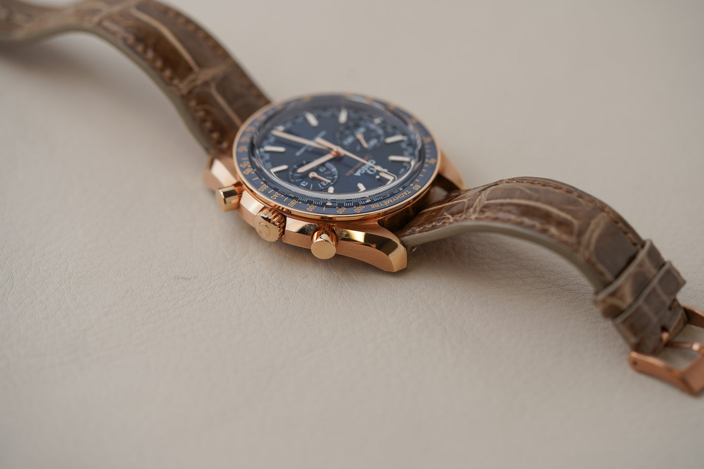 Omega Speedmaster Racing Sedna Gold 329.53.44.51.03.001