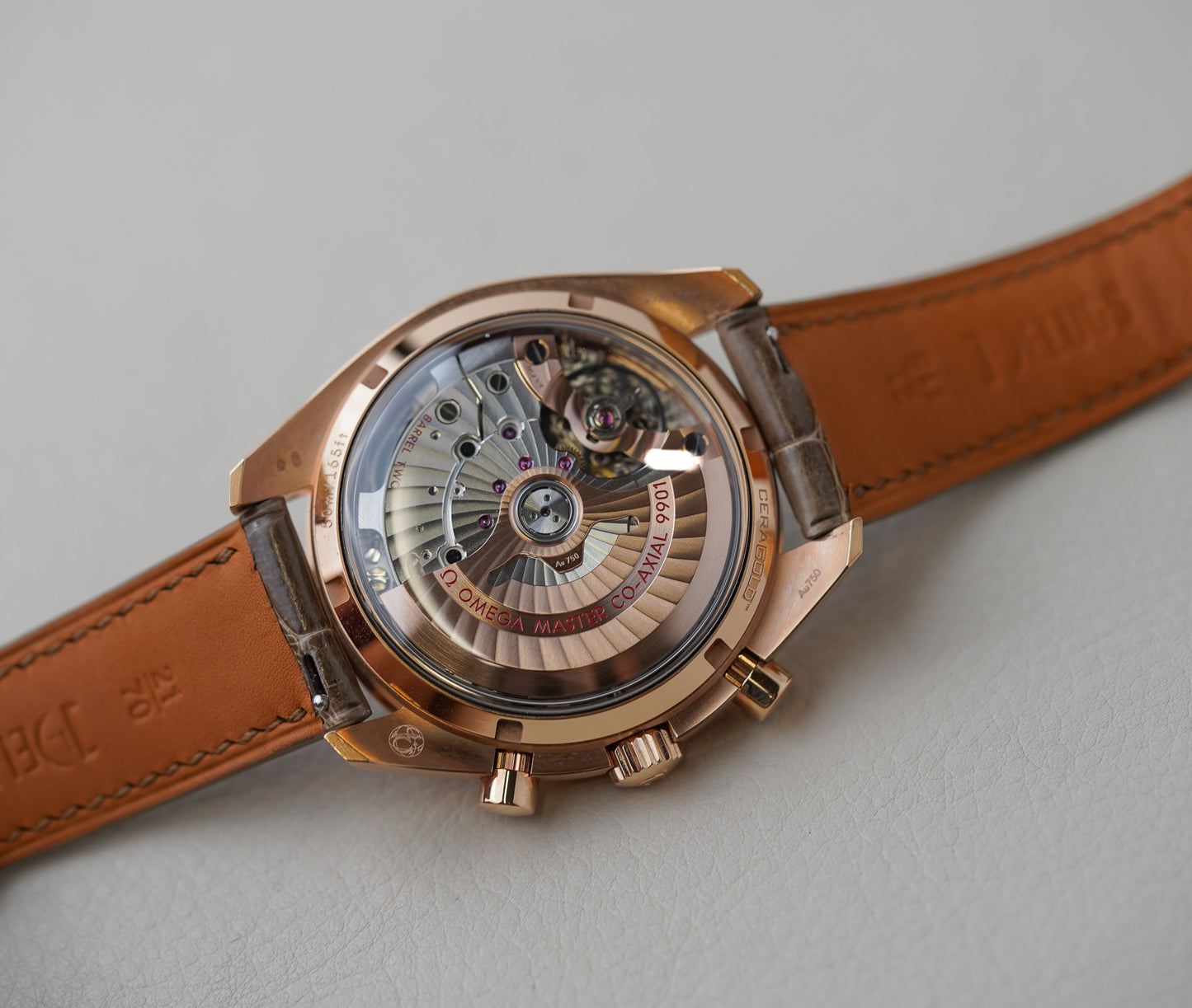 Omega Speedmaster Racing Sedna Gold 329.53.44.51.03.001