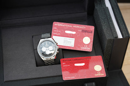 Omega Speedmaster Reverse Panda 310.30.42.50.01.004