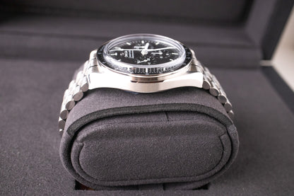 Omega Speedmaster Sapphire 310.30.42.50.01.002