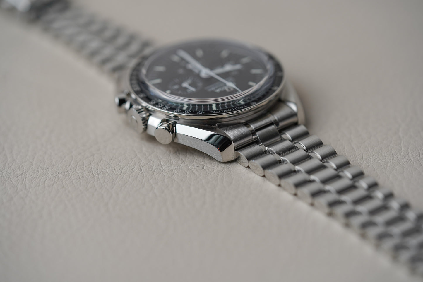 Omega Speedmaster Sapphire Sandwich 310.30.42.50.01.002