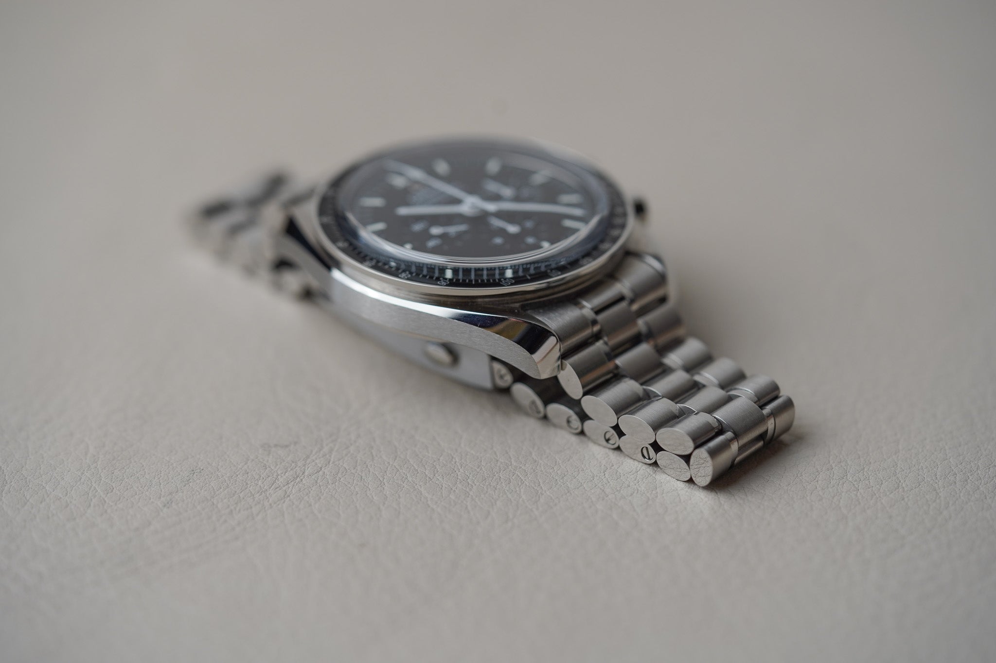 Omega Speedmaster Sapphire Sandwich 310.30.42.50.01.002
