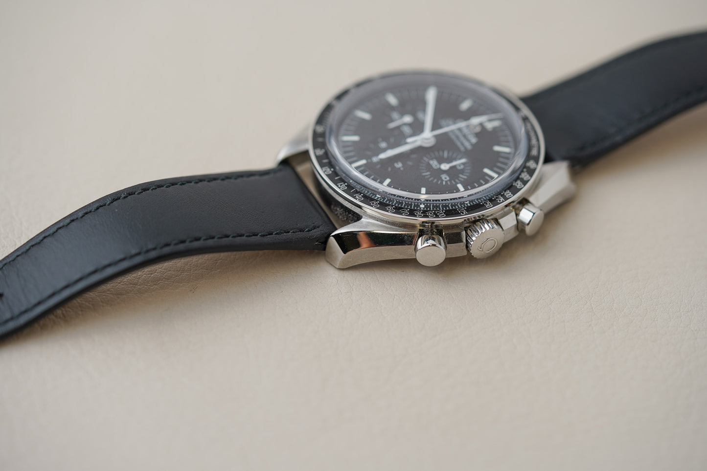 Omega Speedmaster Sapphire Sandwich 310.32.42.50.01.002