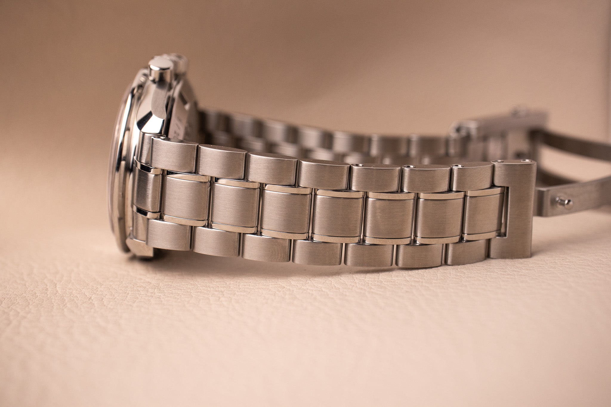 Omega Speedmaster Tokyo 2020 Panda 522.30.42.30.04.001 – Belmont
