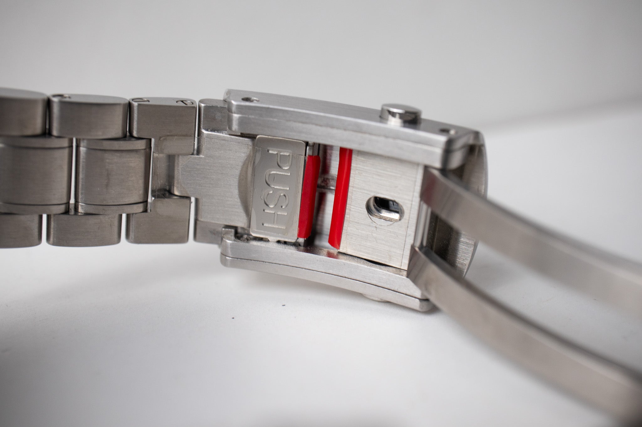 Omega Speedmaster Tokyo 2020 “Rising Sun” 522.30.42.30.06.001