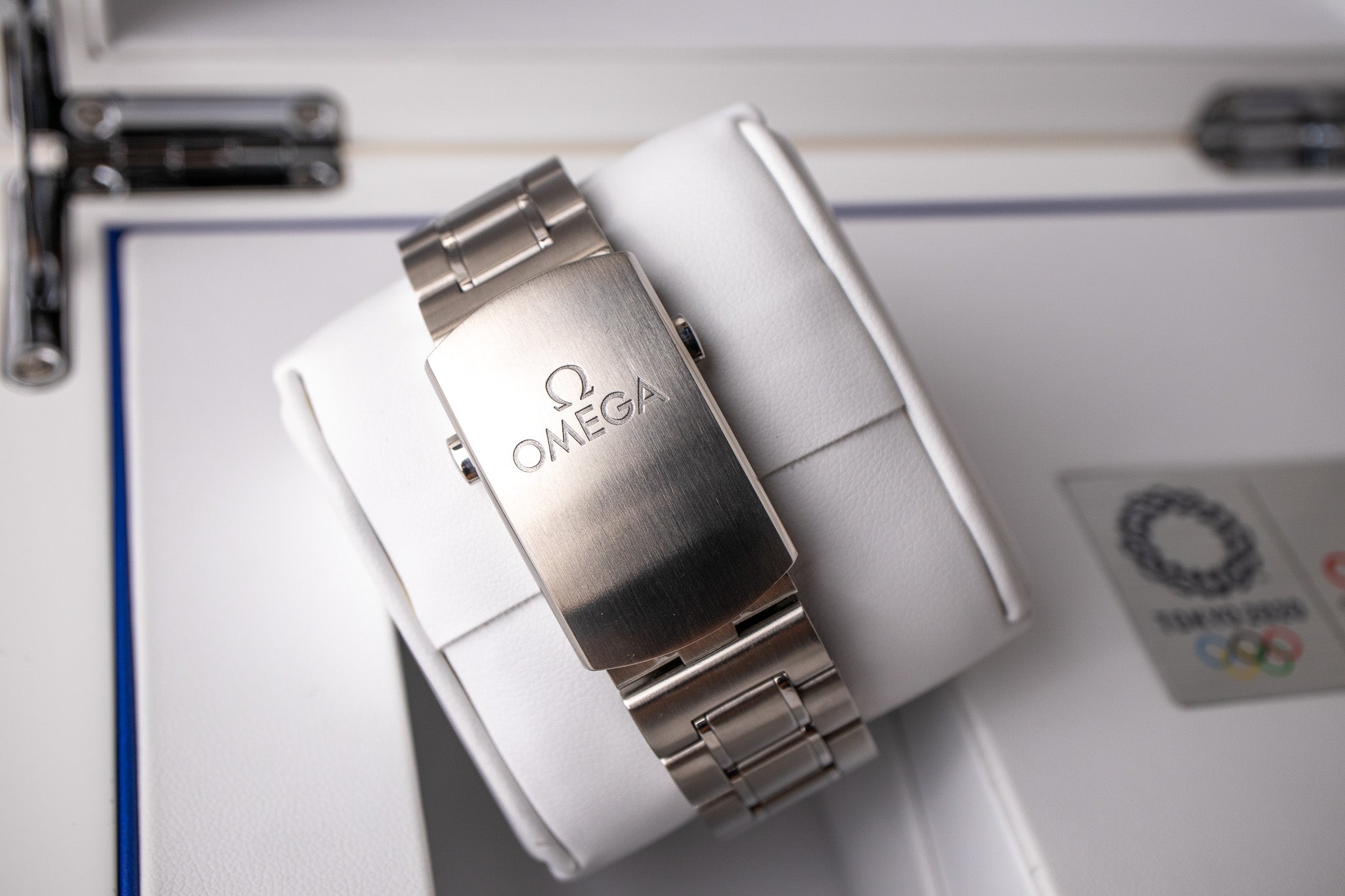 Omega Speedmaster Tokyo 2020 “Rising Sun” 522.30.42.30.06.001