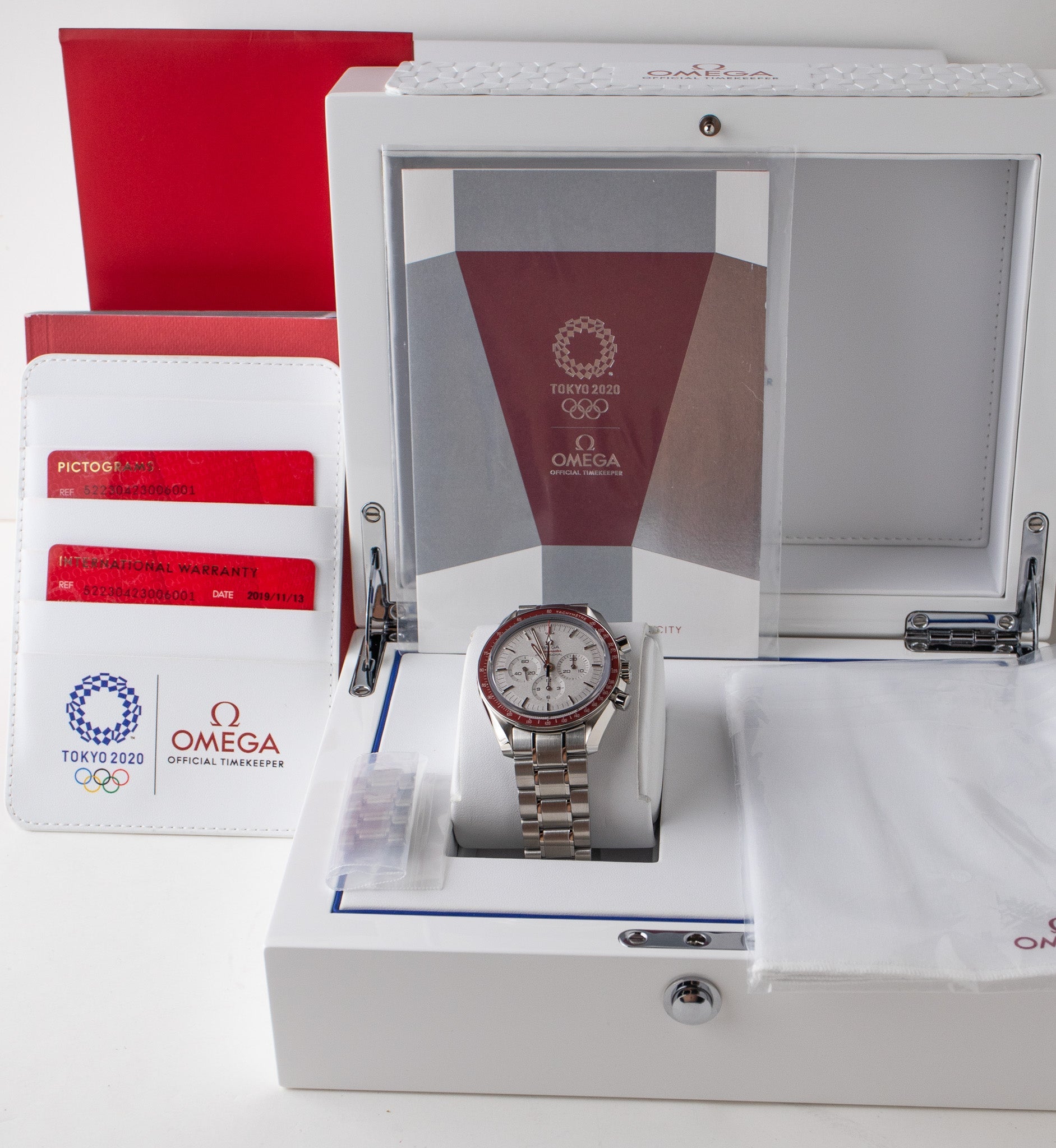 Omega Speedmaster Tokyo 2020 “Rising Sun” 522.30.42.30.06.001