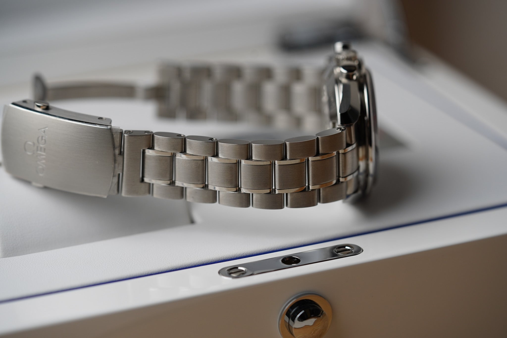 Omega Speedmaster Tokyo 2020 “Rising Sun” 522.30.42.30.06.001