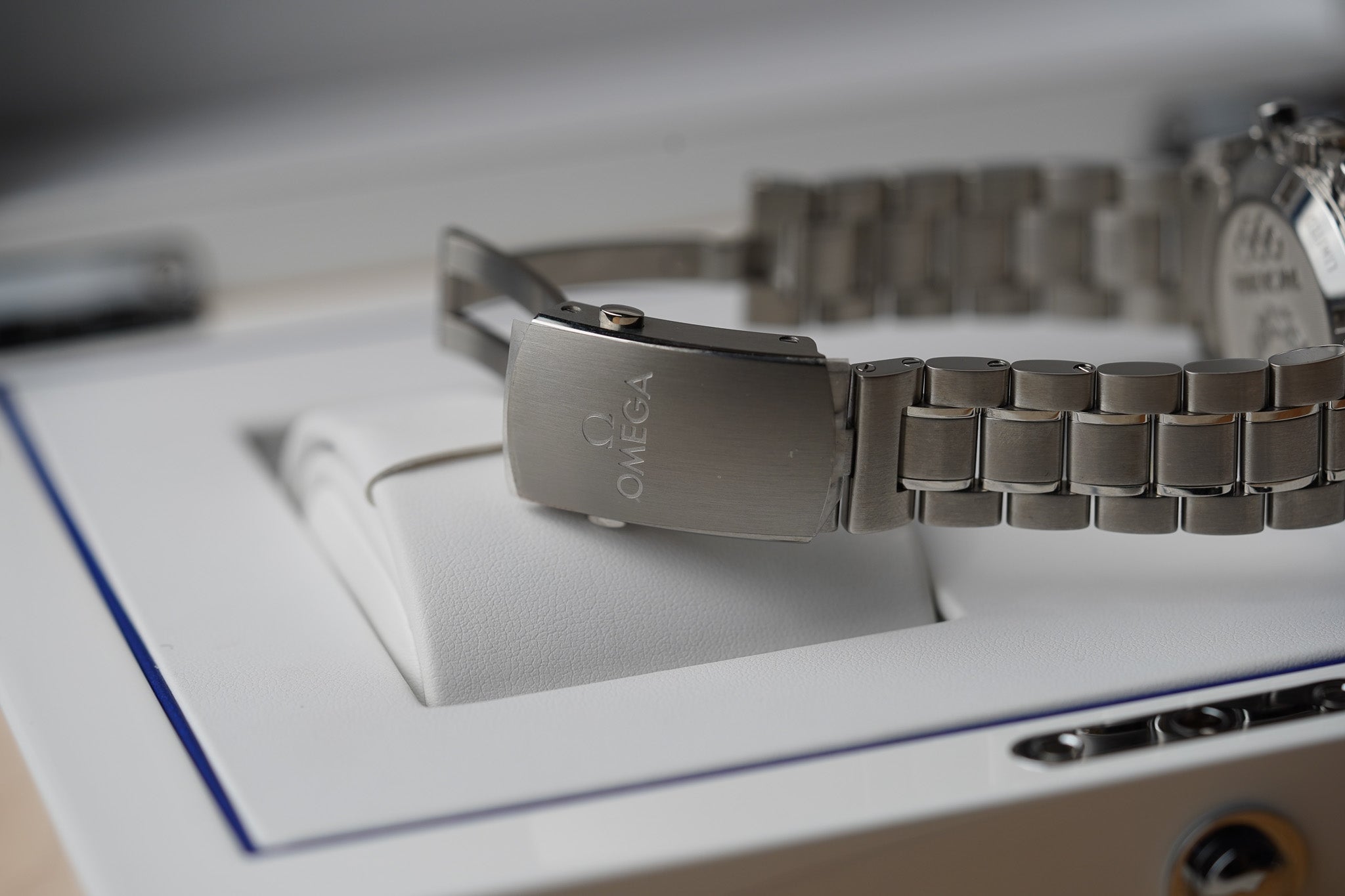 Omega Speedmaster Tokyo 2020 “Rising Sun” 522.30.42.30.06.001