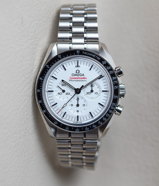 Omega Speedmaster White 310.30.42.50.04.001