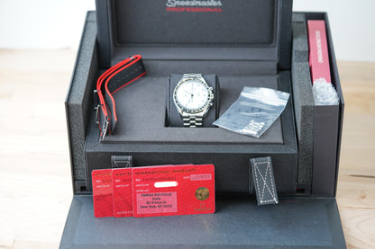 Omega Speedmaster White Moonwatch 310.30.42.50.04.001