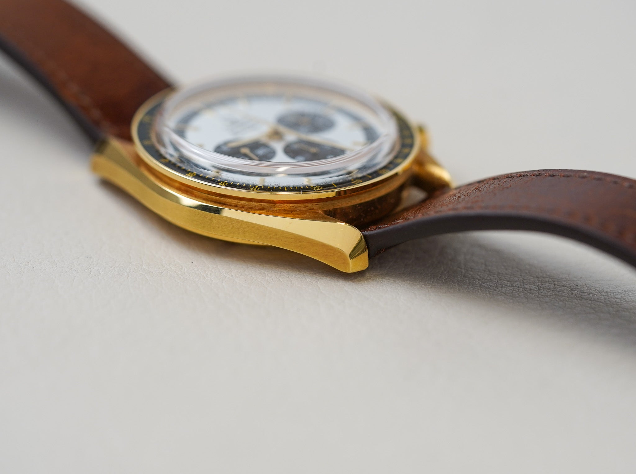 Omega Speedmaster 'Golden Panda' 3690.30