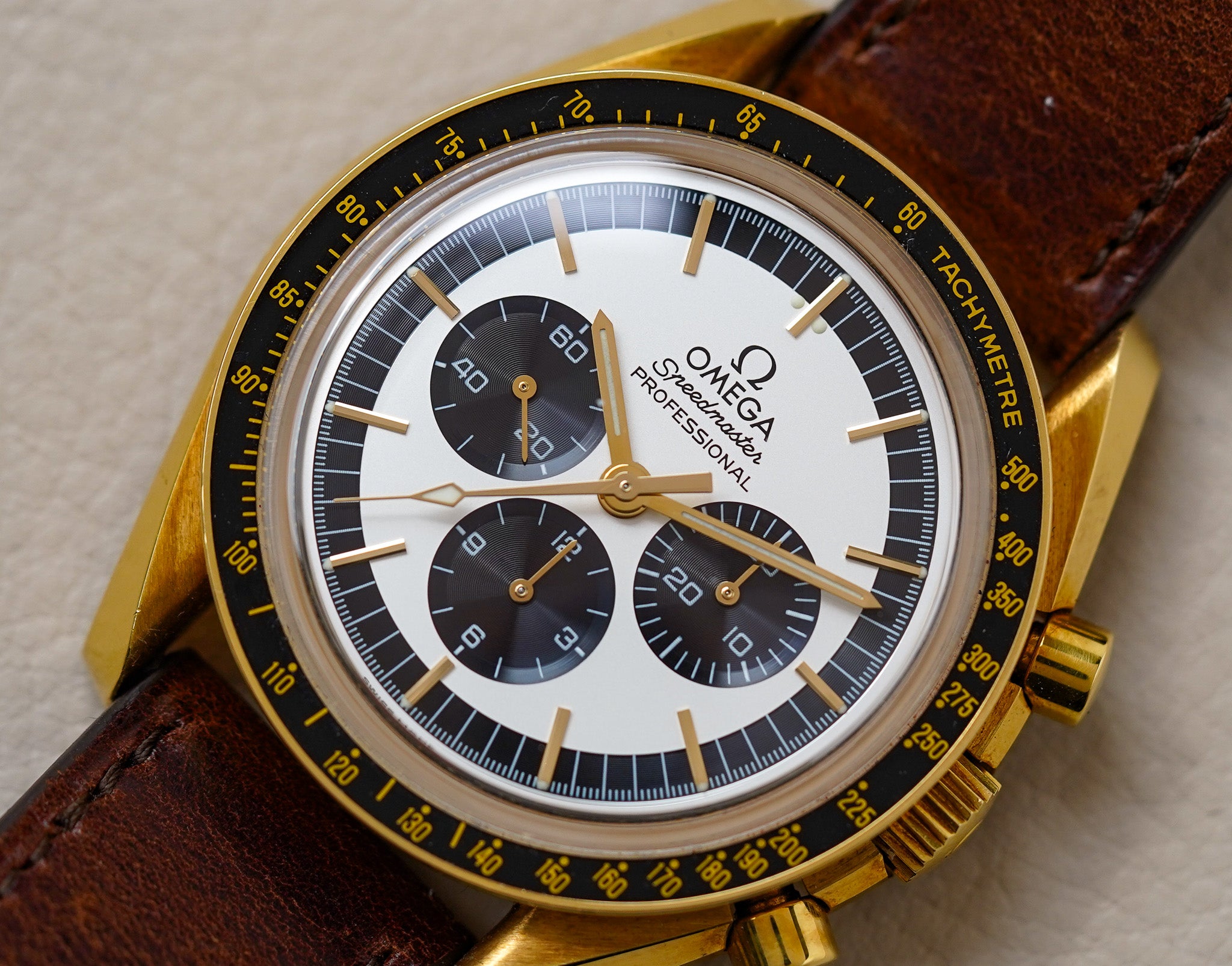 Omega Speedmaster 'Golden Panda' 3690.30
