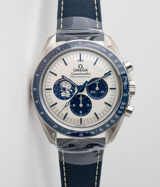 Omega Speedmaster “Silver Snoopy Award” 310.32.42.50.02.001