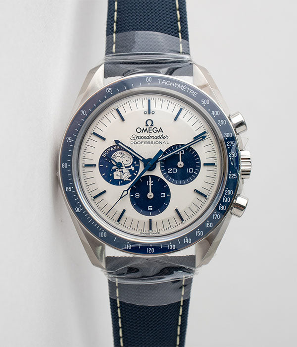 Omega Speedmaster “Silver Snoopy Award” 310.32.42.50.02.001