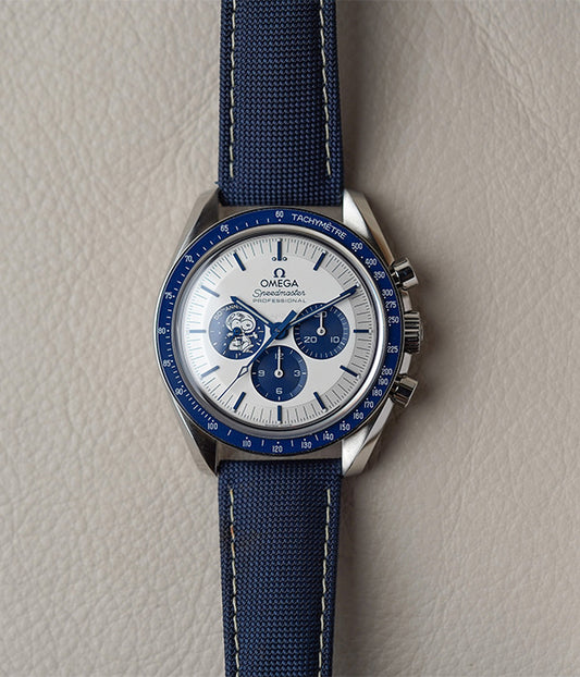 Omega Speedmaster “Silver Snoopy Award” 310.32.42.50.02.001