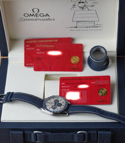 Omega Speedmaster “Silver Snoopy Award” 310.32.42.50.02.001