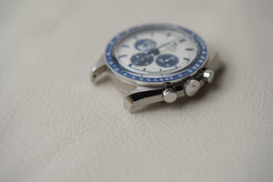 Omega Speedmaster “Silver Snoopy Award” 310.32.42.50.02.001