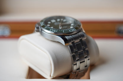 Omega Seamaster 300M Green 210.30.42.20.10.001 'Seaweed'