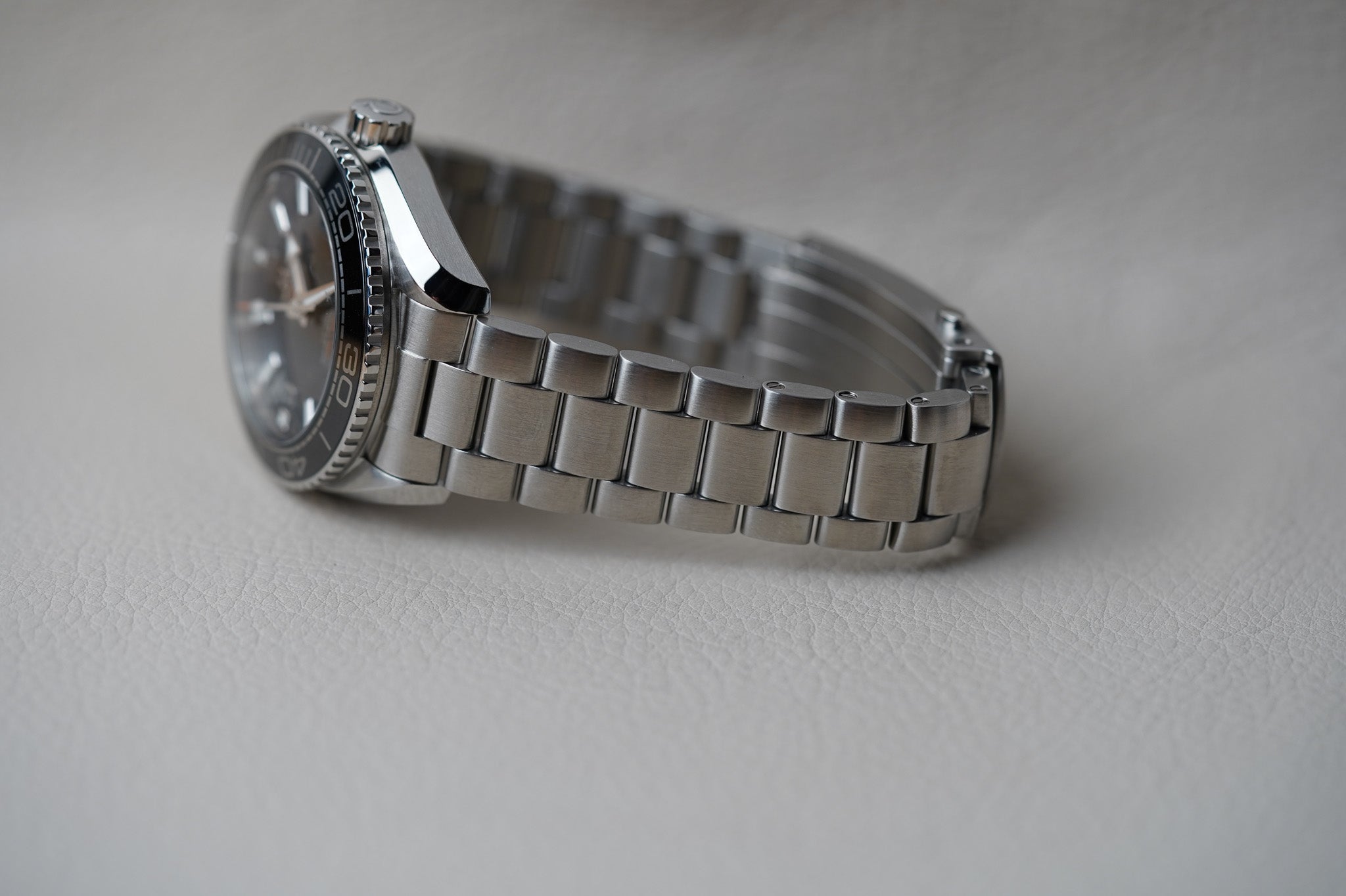 Omega Seamaster Planet Ocean 600M 215.30.44.21.01.001