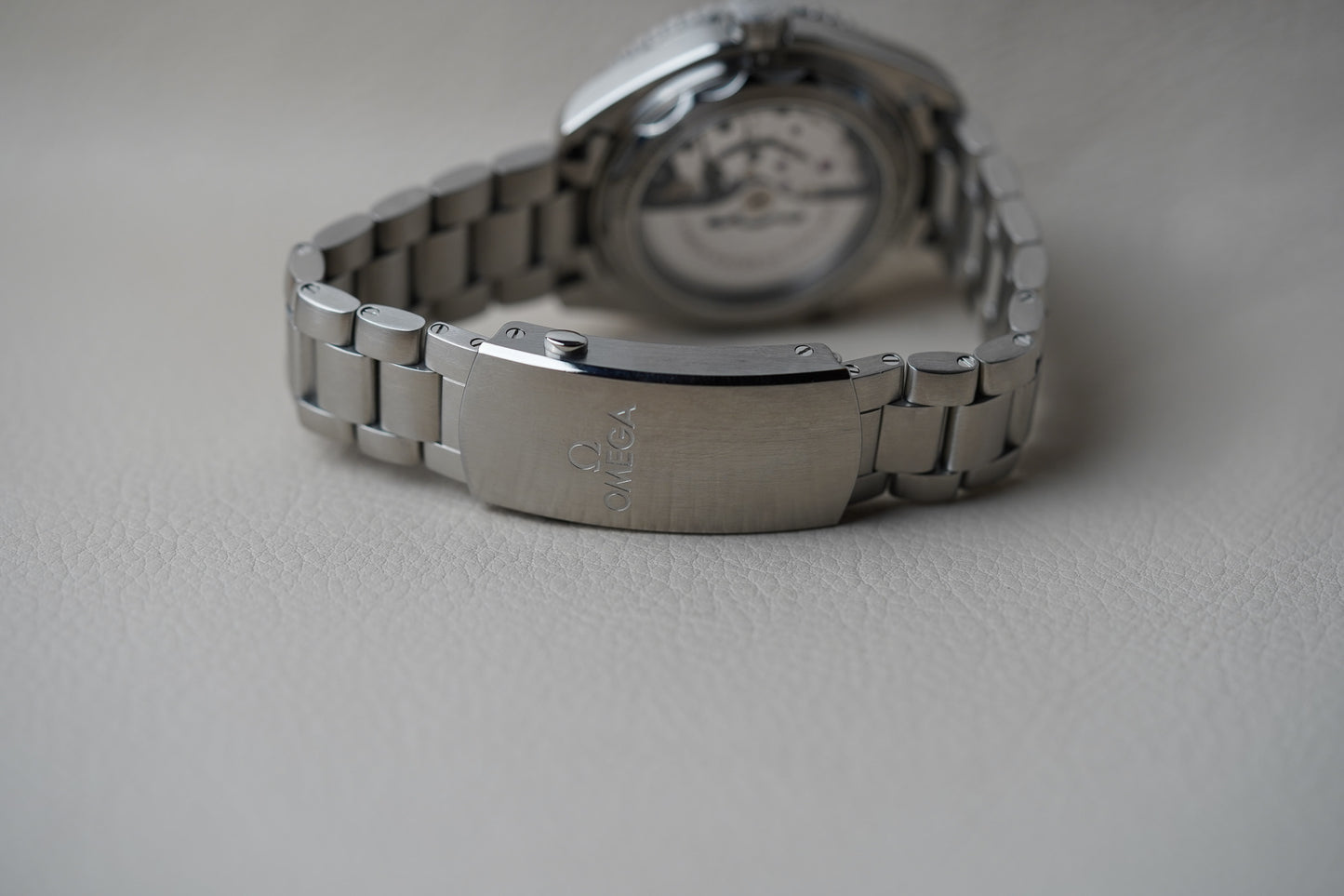 Omega Seamaster Planet Ocean 600M 215.30.44.21.01.001