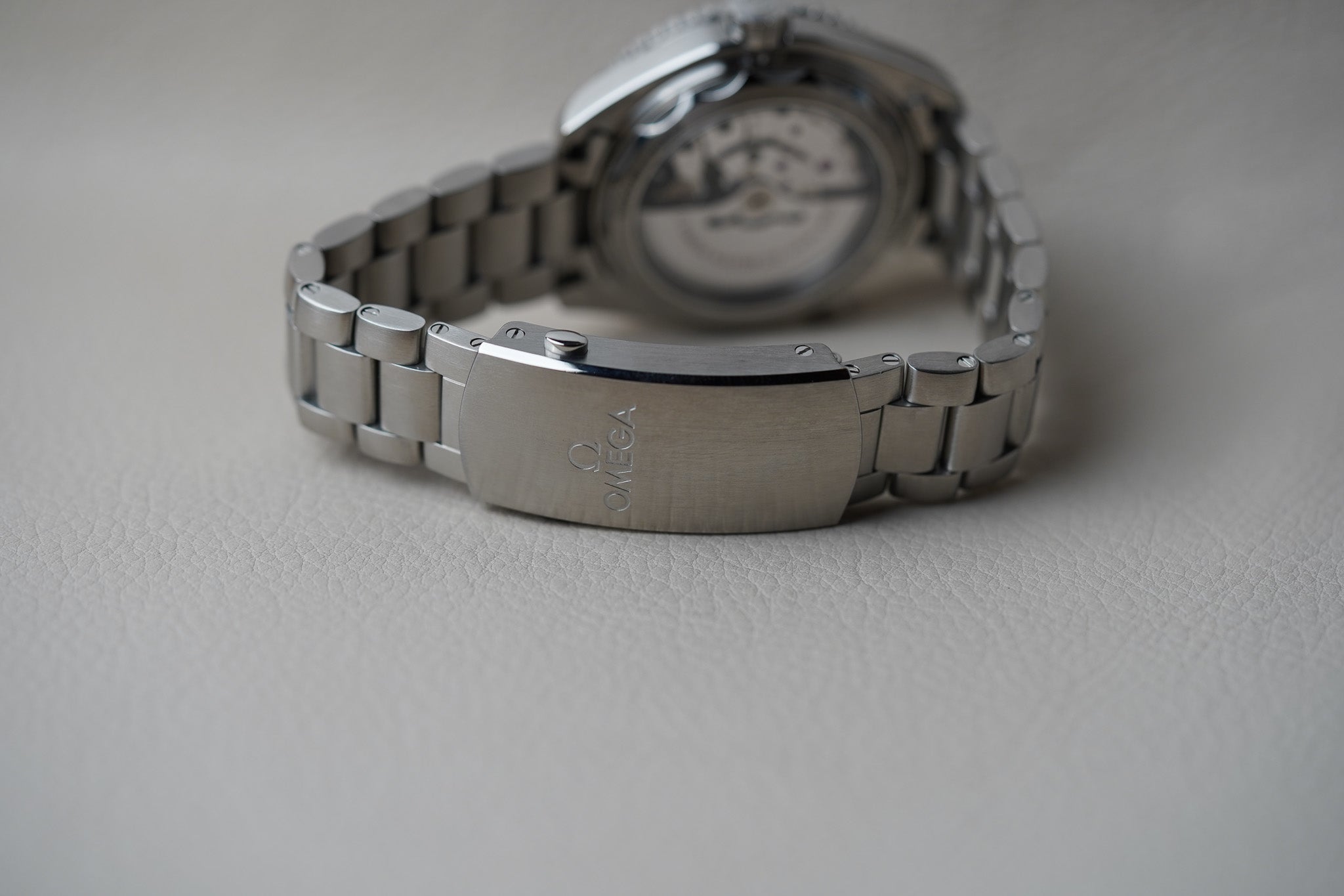 Omega Seamaster Planet Ocean 600M 215.30.44.21.01.001
