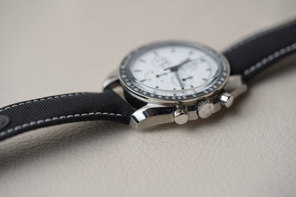 Omega Speedmaster Apollo 13 Snoopy '45th Anniversary' 311.32.42.30.04.003