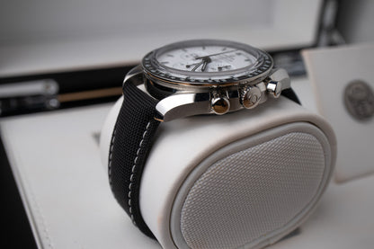 Omega Speedmaster Apollo 13 Snoopy '45th Anniversary' 311.32.42.30.04.003