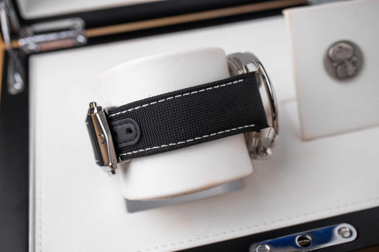 Omega Speedmaster Apollo 13 Snoopy '45th Anniversary' 311.32.42.30.04.003