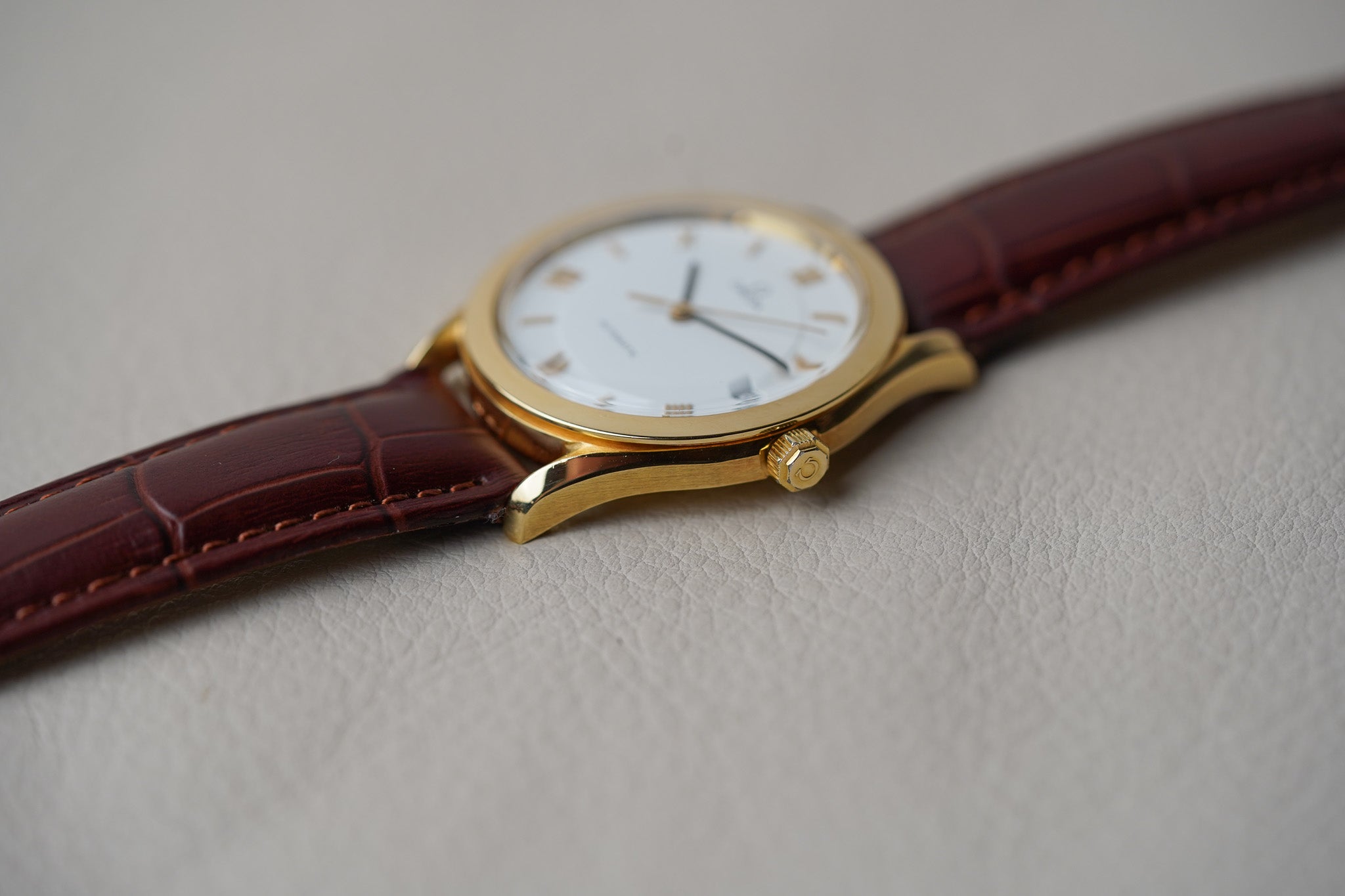 Omega Speedmaster Classic Heritage Maison Fondée en 1848 - 166.0285 / 3601.20 Solid 18k Gold