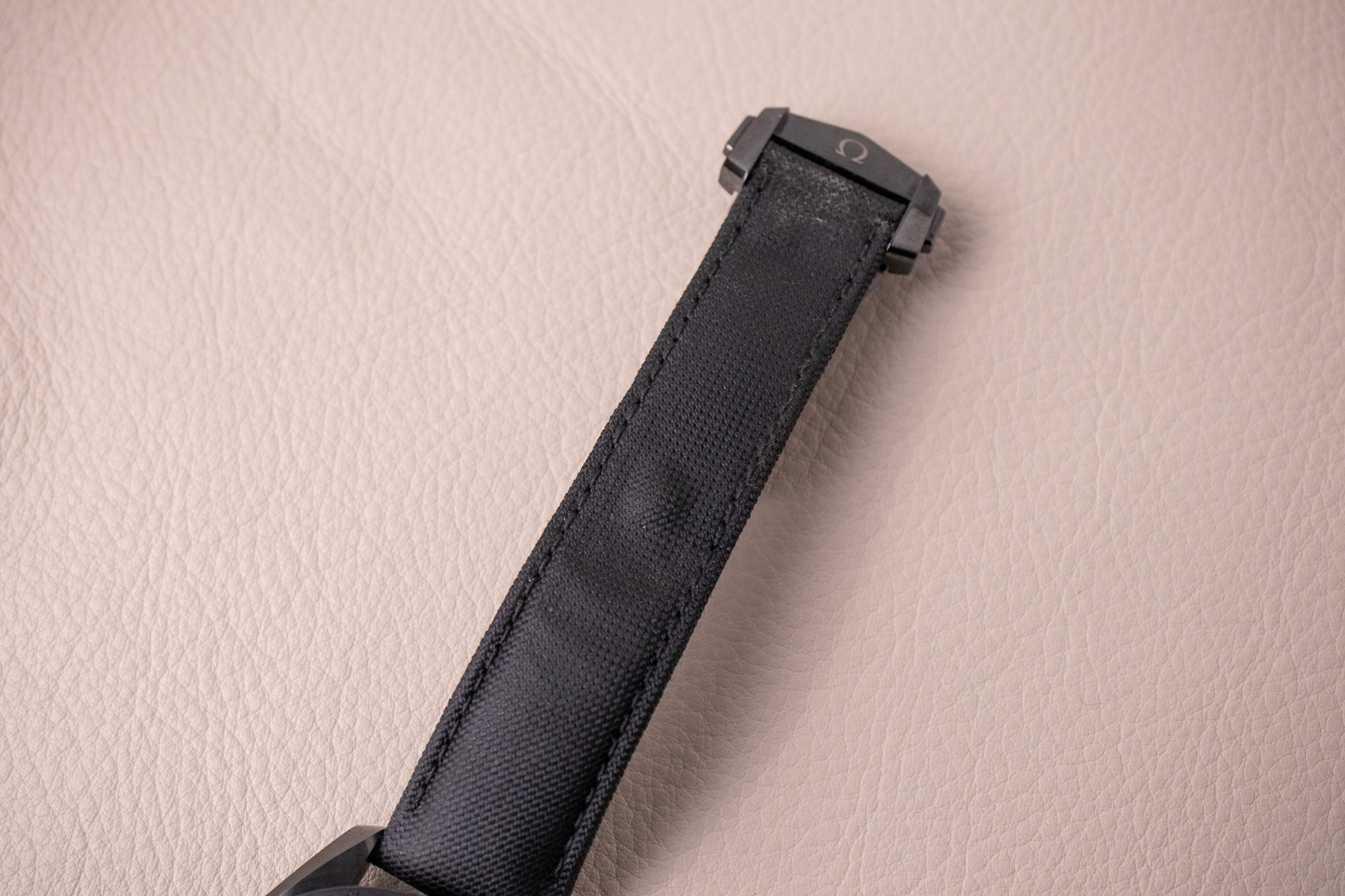 Omega Speedmaster Dark Side of The Moon 'Black Black' 311.92.44.51.01.005
